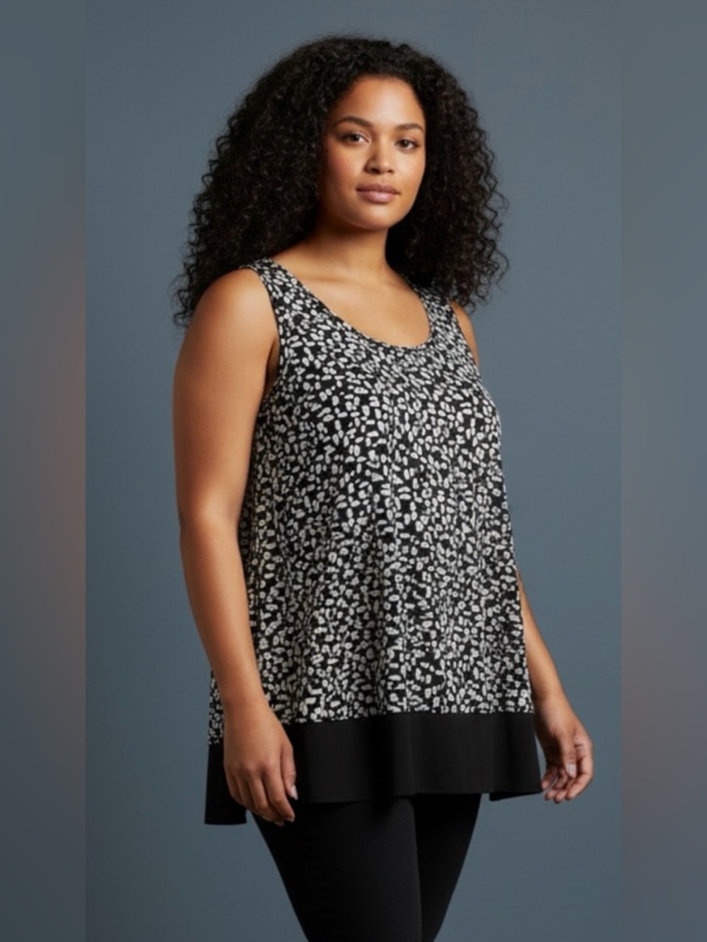 KAREN KANE Black and White Printed Scoop Neck Tank